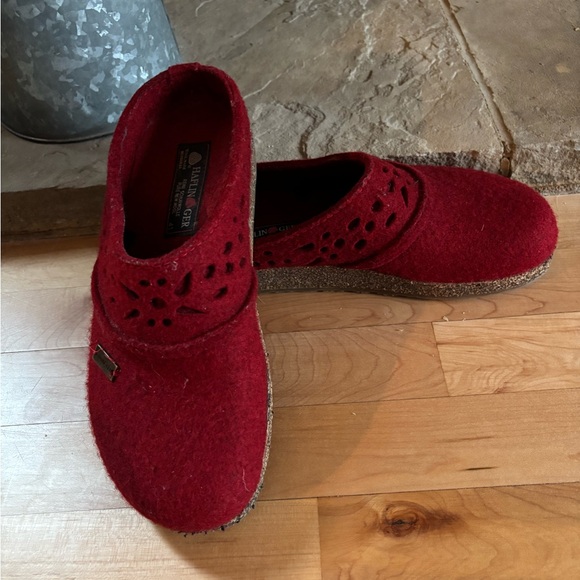 Haflinger Shoes - Women's Haflinger Lacey Clog - Chili